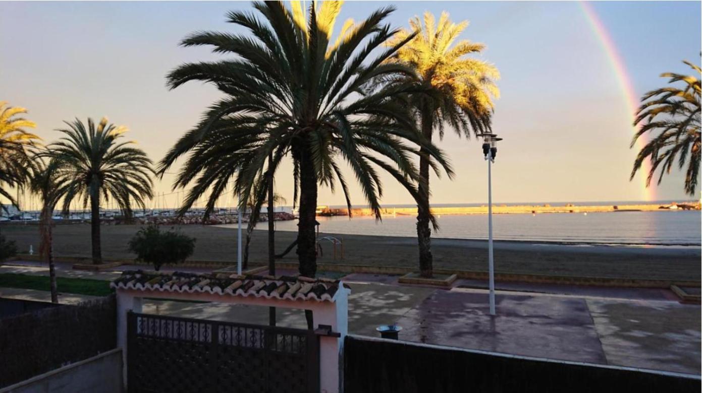 Beachfront Vila Valencia Buitenkant foto