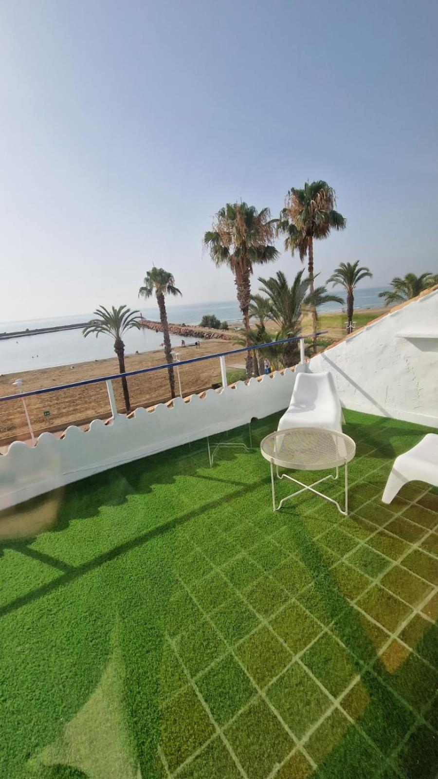 Beachfront Vila Valencia Buitenkant foto
