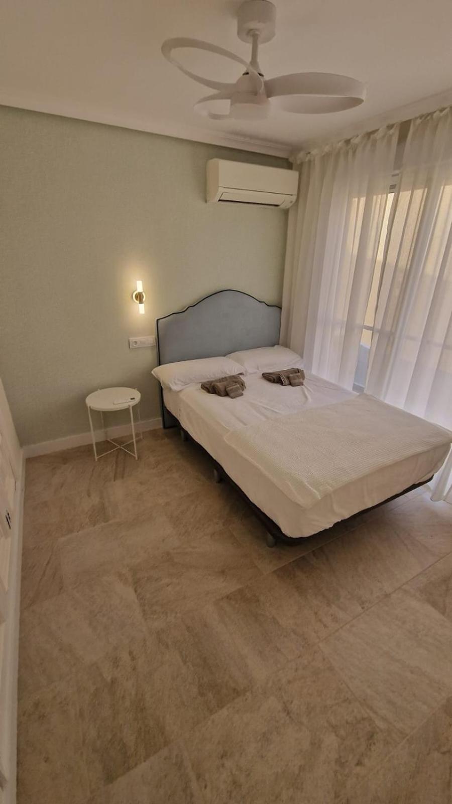 Beachfront Vila Valencia Buitenkant foto